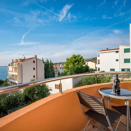 Andrea-1 By Interhome Lejlighed *