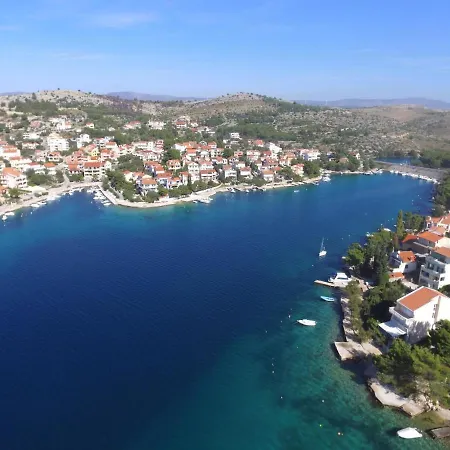 Andrea-1 By Interhome