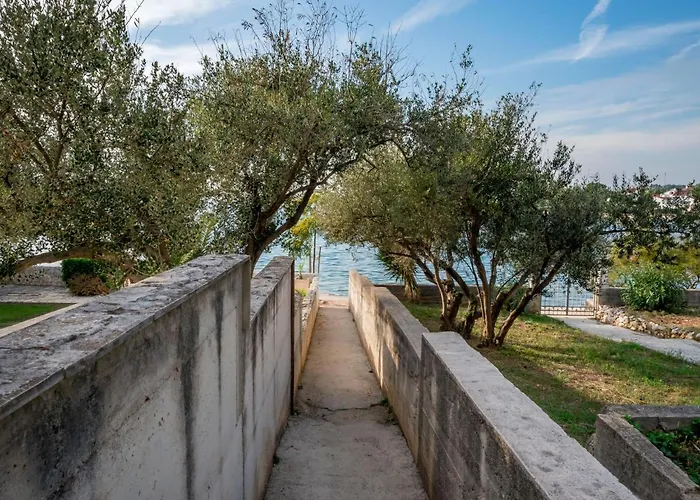 Andrea-1 By Interhome Lejlighed *