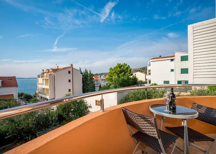 Andrea-1 By Interhome דירה *