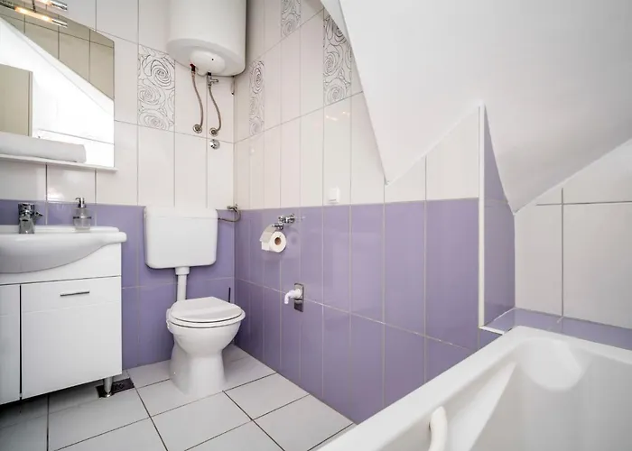 Andrea-1 By Interhome דירה